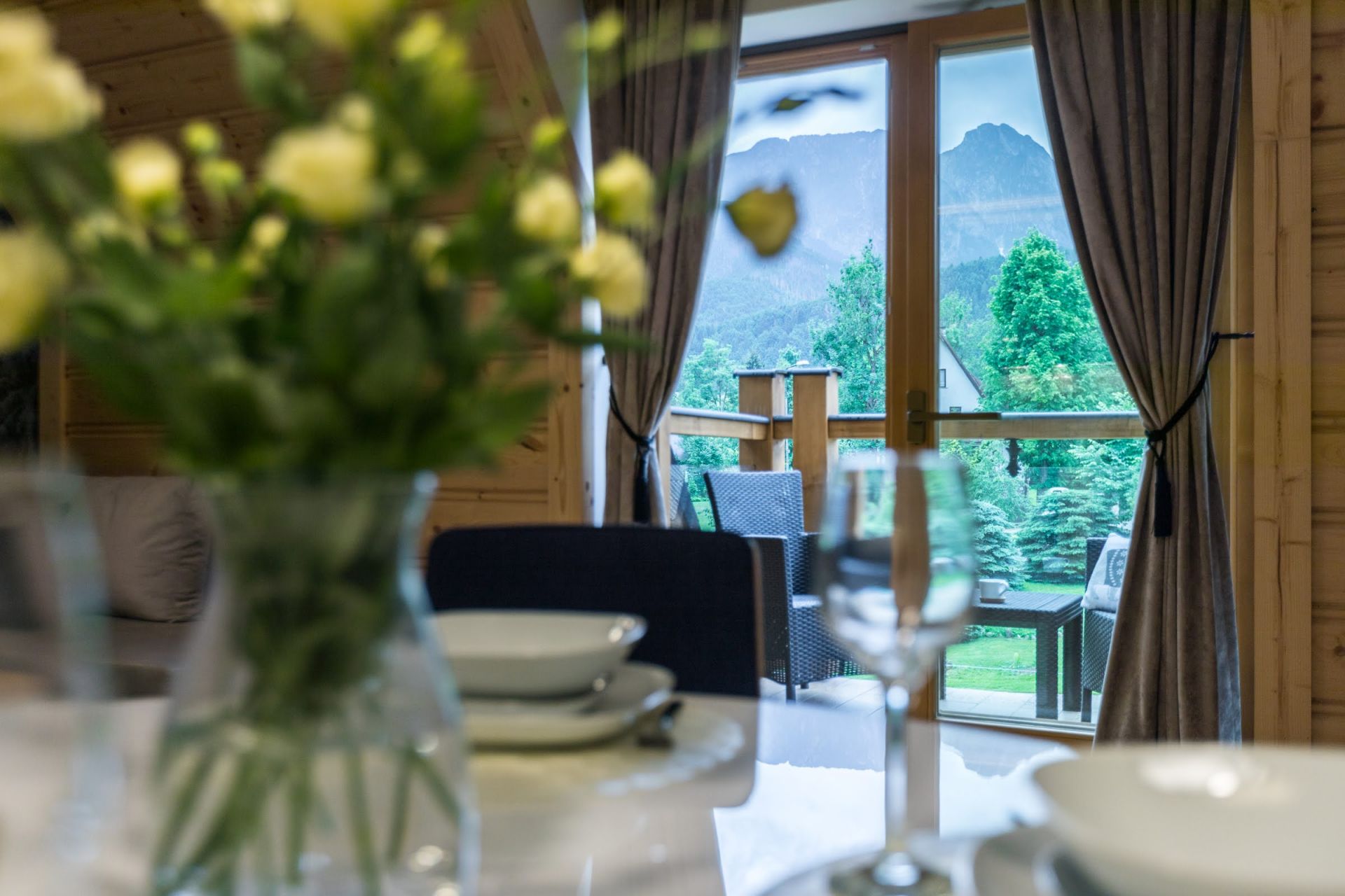 Apartament w Rezydencji Zakopiańskiej z widokiem na Tatry